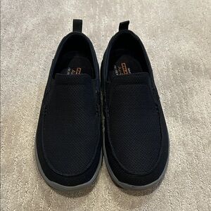 Skechers Men's Black and Gray Loafers